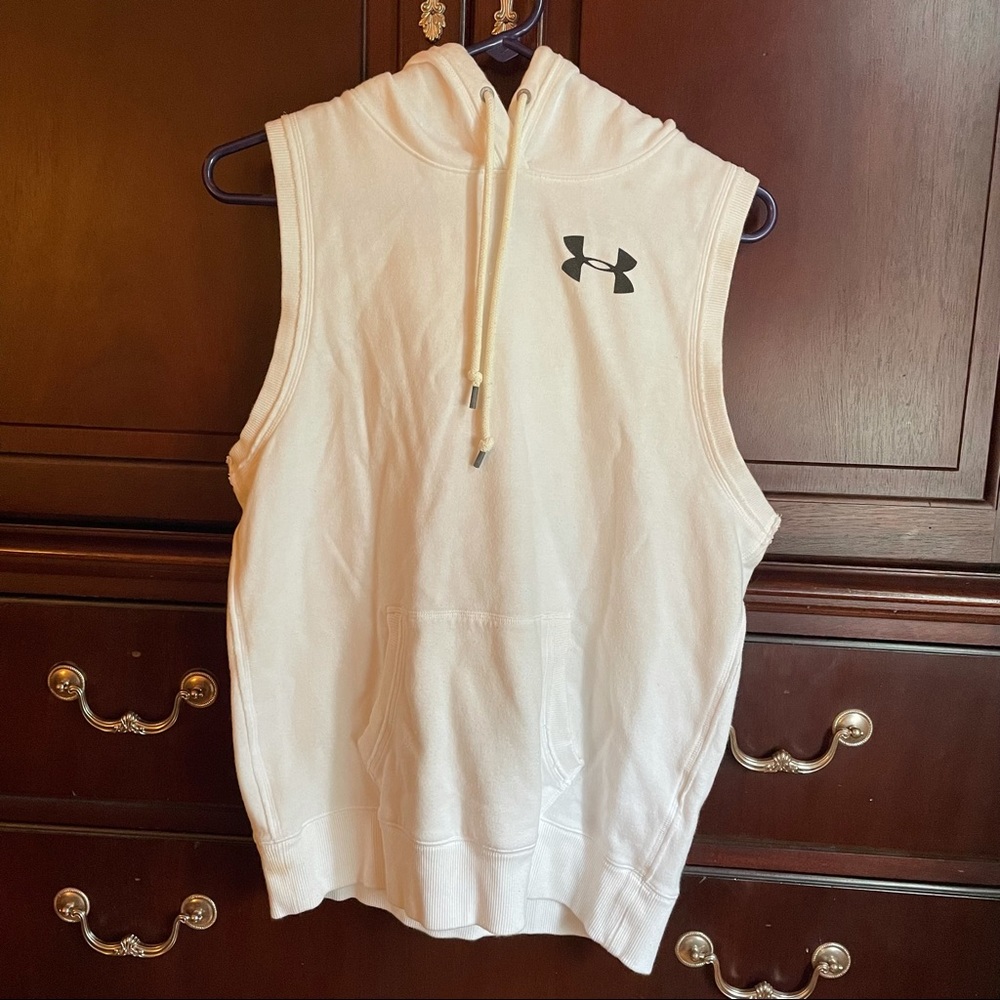 White adult M UA sleeveless workout hoodie